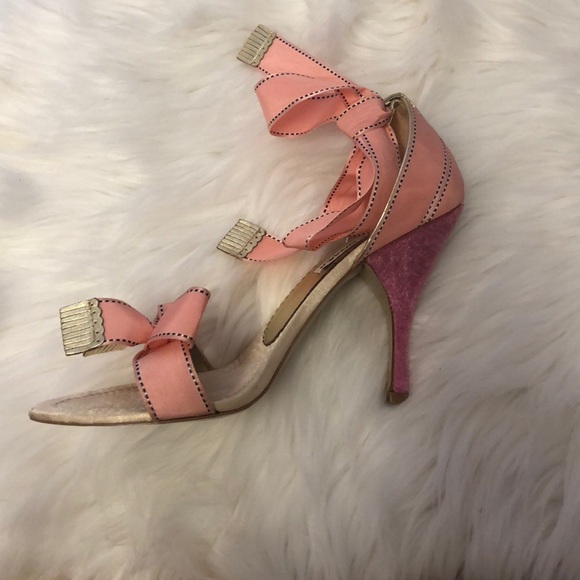 SOLD! Pink beautiful heel shoes - Picture 3 of 5